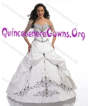 Traditional White Sweetheart Embroidery Quinceanera Gown for - Click Image to Close