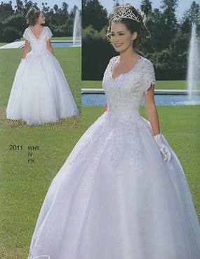 Beautiful ball gown short sleev neck floor-length White Quinceanera Gown L9290114